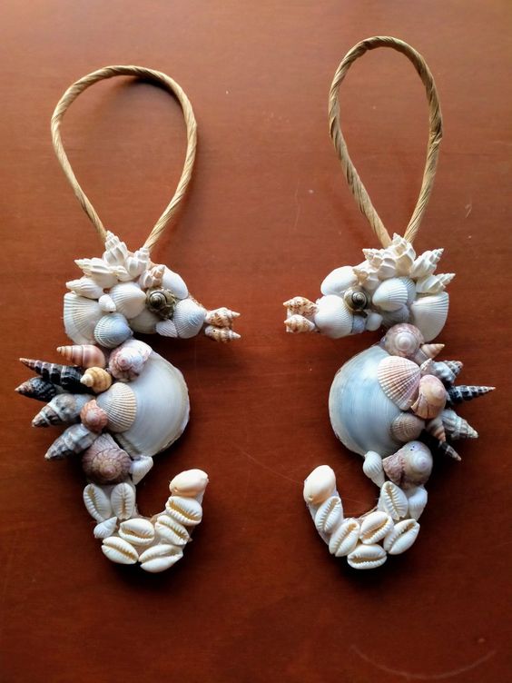 Charming Seashell Seahorse Ornaments