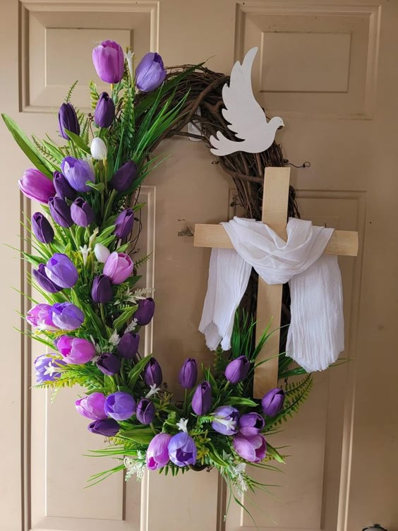 Graceful Tulip Cross Wreath