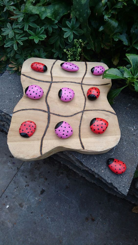 Ladybug Tic-Tac-Toe Garden Set