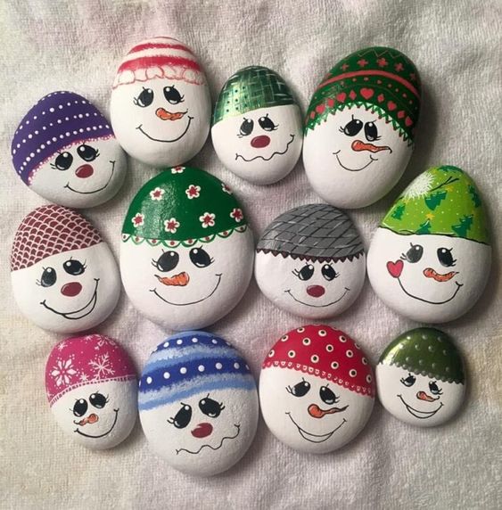 Painted Snowman Stones