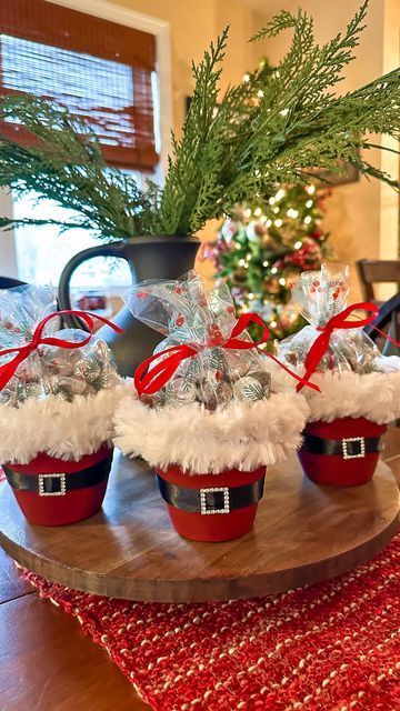 Santa Belt Treat Pots