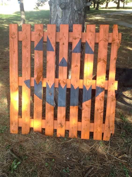 Whimsical Pumpkin Pallet Decor