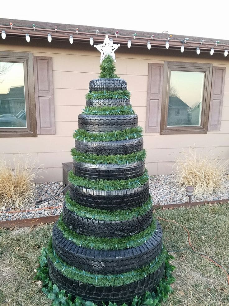 Creative Tire Christmas Tree