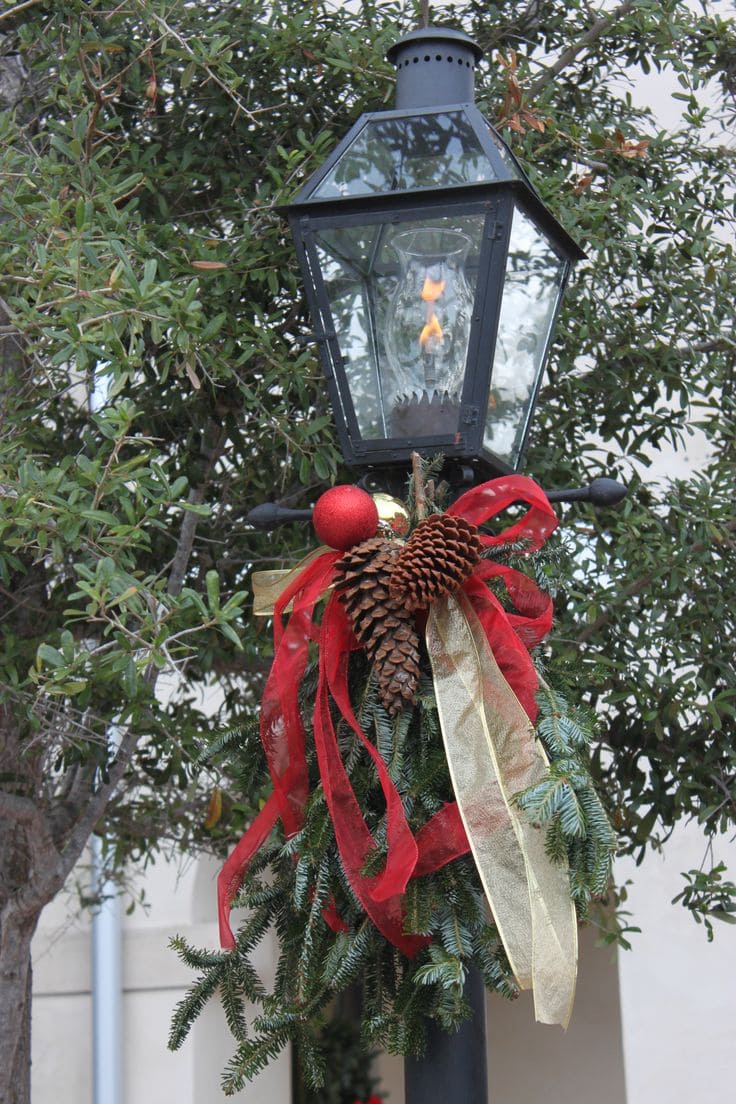 Elegant Festive Lamp Post Decor