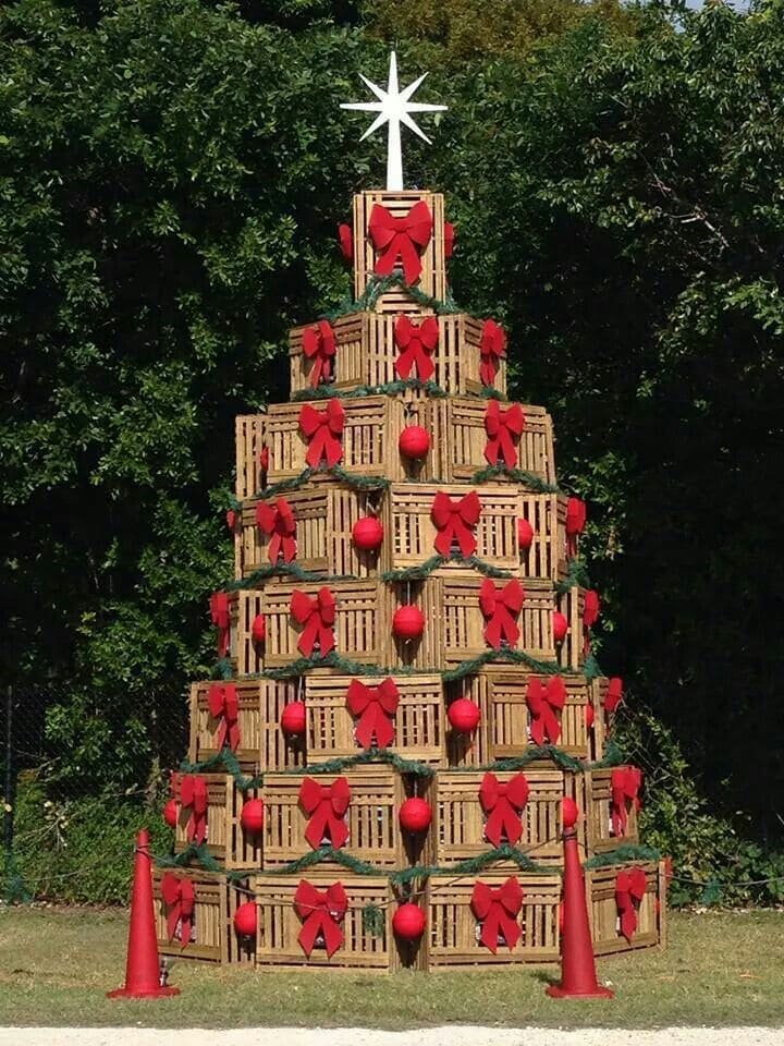 Rustic Crate Christmas Tree