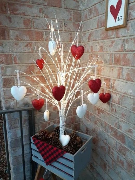 Charming DIY Valentines Day Heart Tree