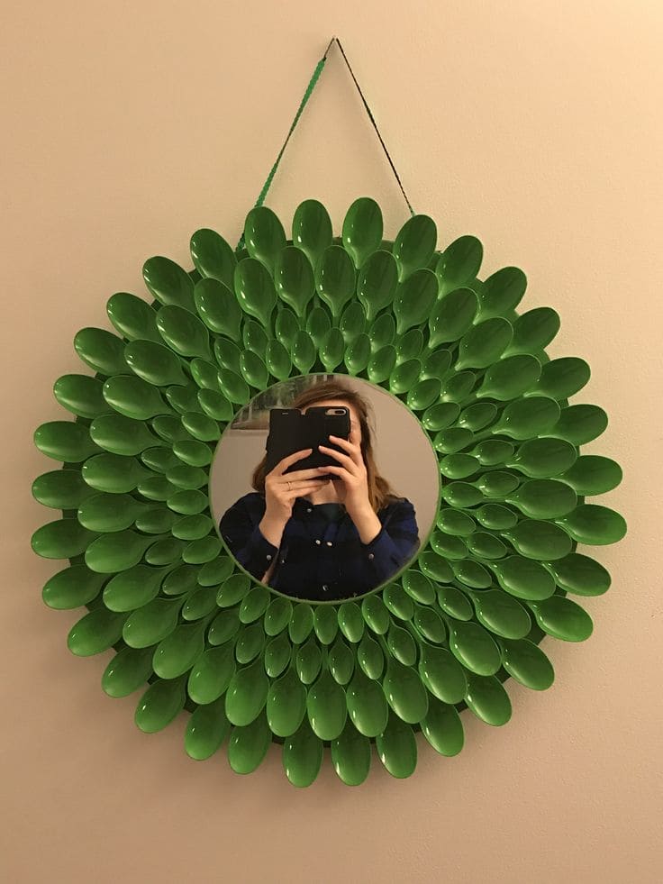 Eco-Friendly Plastic Spoon Mirror Frame