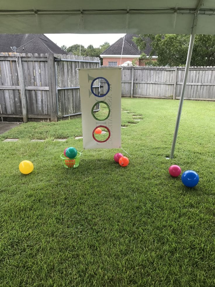 Fun Balloon Toss Game