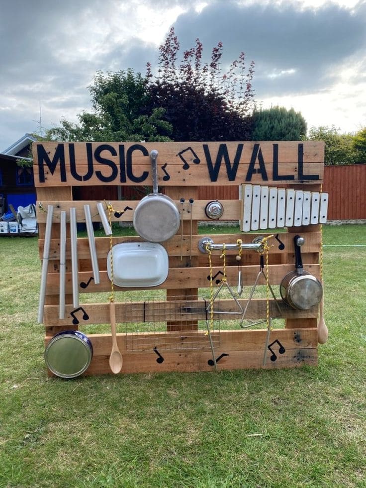 Jam Session Pallet Music Wall