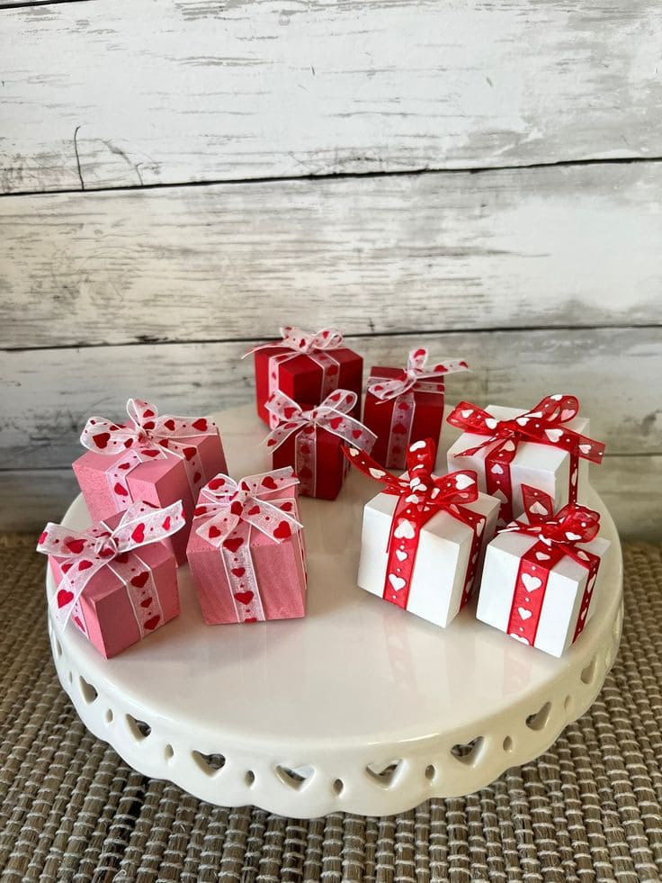 Mini Gift Boxes for Valentines