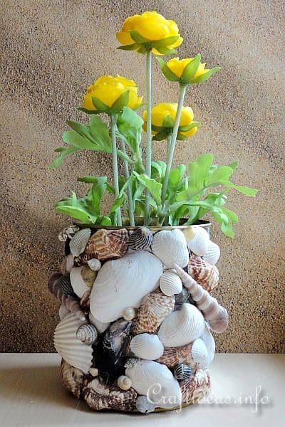 Seashell-Adorned Coastal Flower Vase Beauty