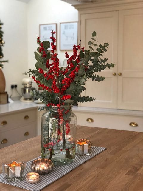 Stunning Berry Table Centerpiece