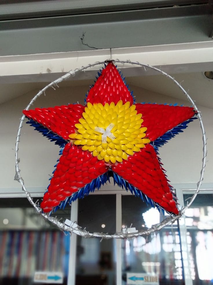 Vibrant Plastic Spoon Star Craft