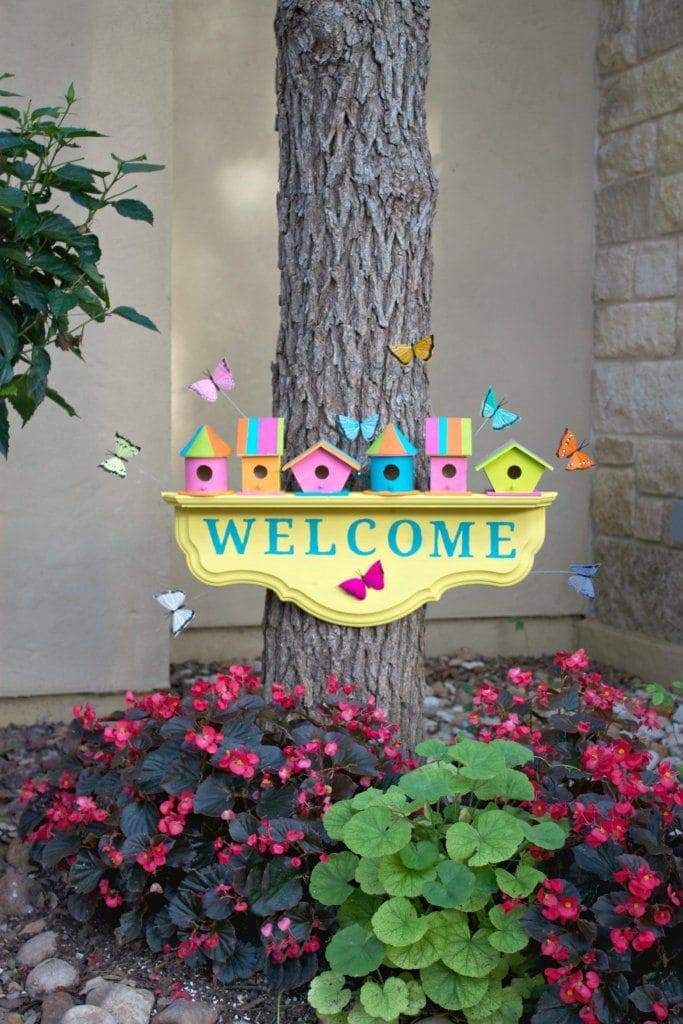 Welcome Garden Sign with Birdhouses