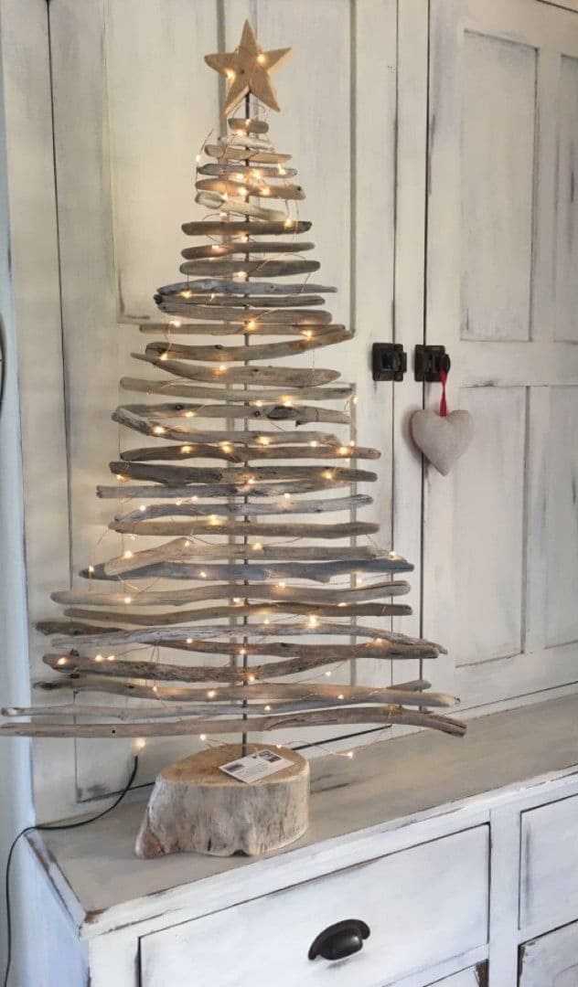 Rustic Driftwood Christmas Tree Delight