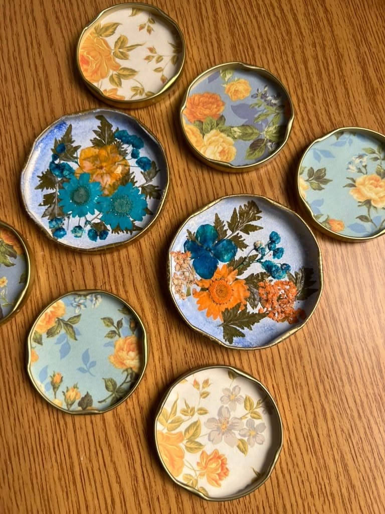 Vintage Floral Bottle Cap Magnets